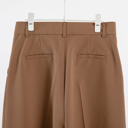 ワイドシルエット タックワイドパンツ