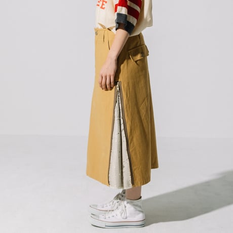綿バックサテンｘスパンコール　SIDE ZIPスカート