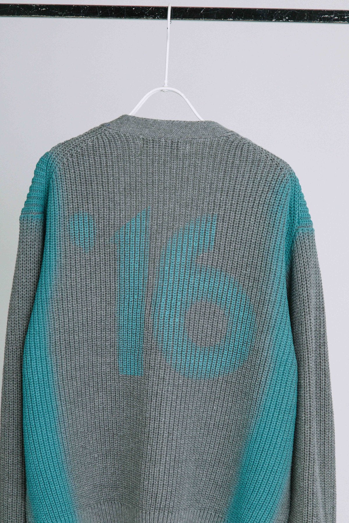 スプレープリントKNITカーディガン【BB60-702】
